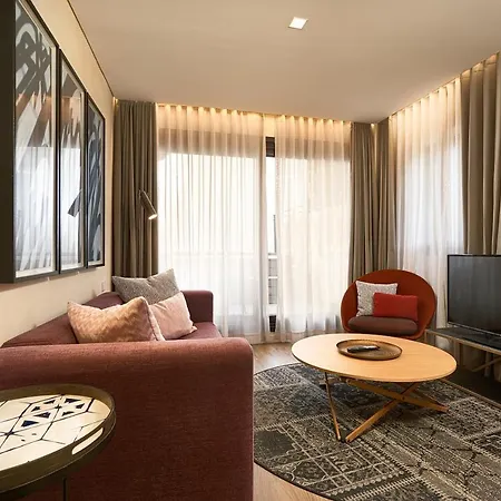 Murillo Plaza Sta. Cruz Apartment *